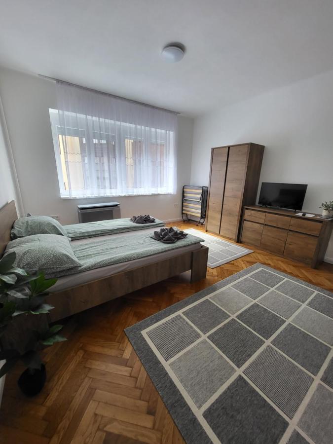 פץ' Downtown Studio Apartman מראה חיצוני תמונה